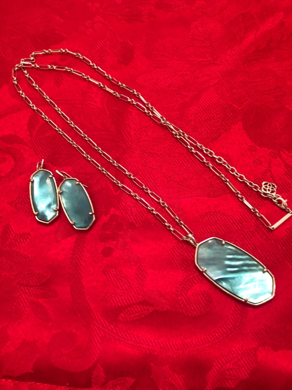 Kendra Scott Necklace and Earrings